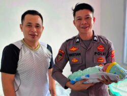Sigap Membantu Persalinan Darurat, Briptu Kristian Selamatkan Ibu dan Bayi di Dalam Mobil