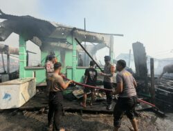 Quick Response, Tim SAR Brimob Polda Kaltara Bantu Penanganan Kebakaran di Karang Rejo, Tarakan